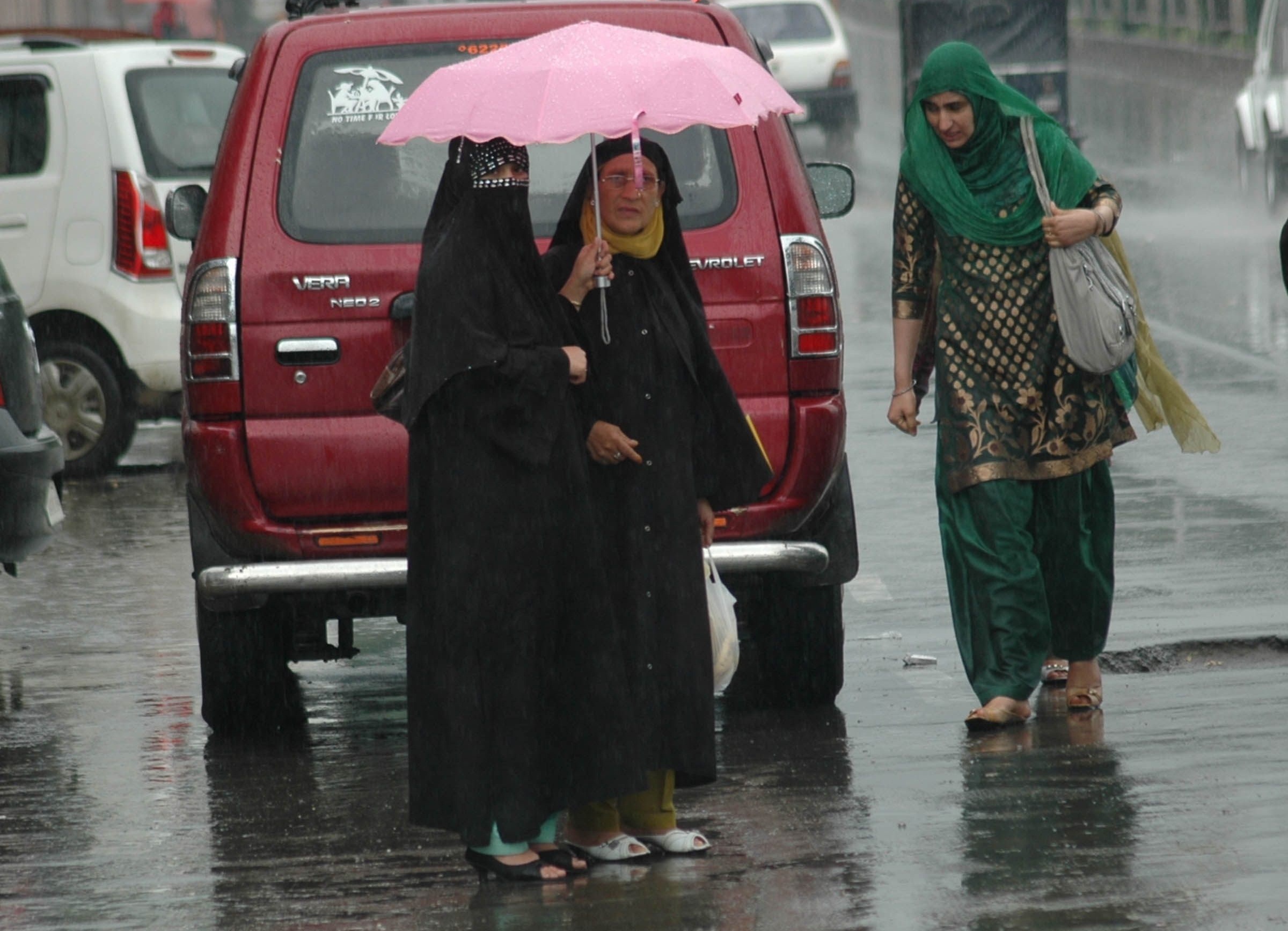 Western Disturbance gives light rain in Jammu and Kashmir Skymet