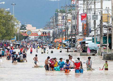 Worst flooding of decade hits Malaysia, Philippines; Kills 