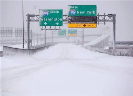 New York Braces for Record Snowfall