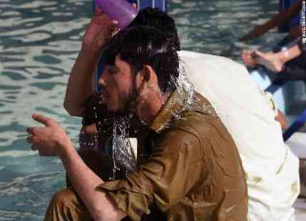 Pakistan continues to reel under hot weather conditions