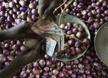 Get ready to shed tears, scanty rainfall leads to sky rocketing prices of onions