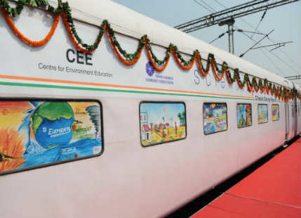 Climate on Wheels: India flags off 'Science Express'