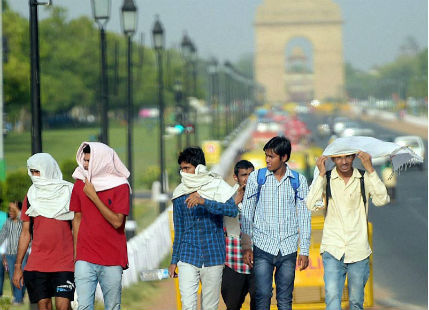 Severe heatwave grips Delhi at 44°C, mercury reaches 46°C at ...