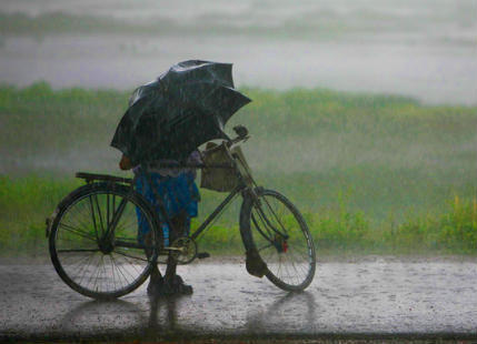 Monsoon like rains continue over Kerala