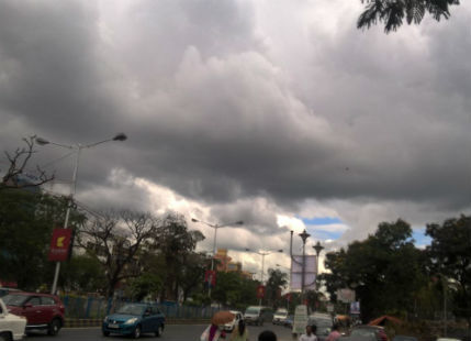 Kolkata receives light Monsoon rains