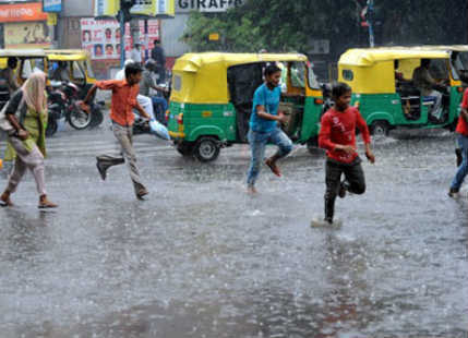 Heavy rains lash Indo-Gangetic plains before Monsoon’s arrival
