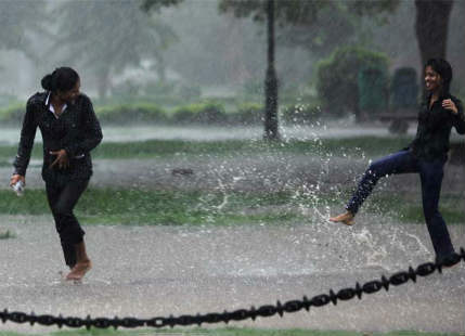 Parts of Delhi receive heavy showers, patchy Monsoon rain to continue