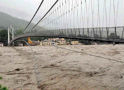 Torrential Monsoon rain in Uttarakhand claims 12 lives, schools closed