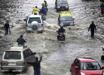 Mumbai records 72 mm in 3 hours, more showers ahead