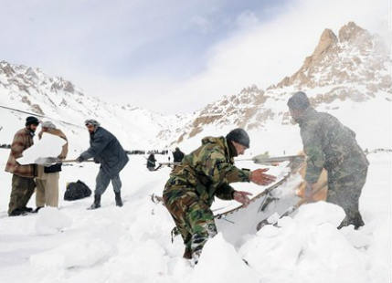Avalanches in Afghanistan, Pakistan kill over 100
