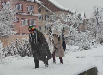 Cold wave in Kashmir