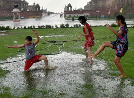 Rain in Delhi and NCR_Eprahar 429