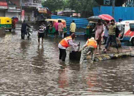 Monsoon 2017: Floods across Gujarat, Rajasthan, East India kill hundreds; thousands homeless