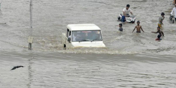 Gujarat floods claim nine lives; NDRF, IAF come to rescue
