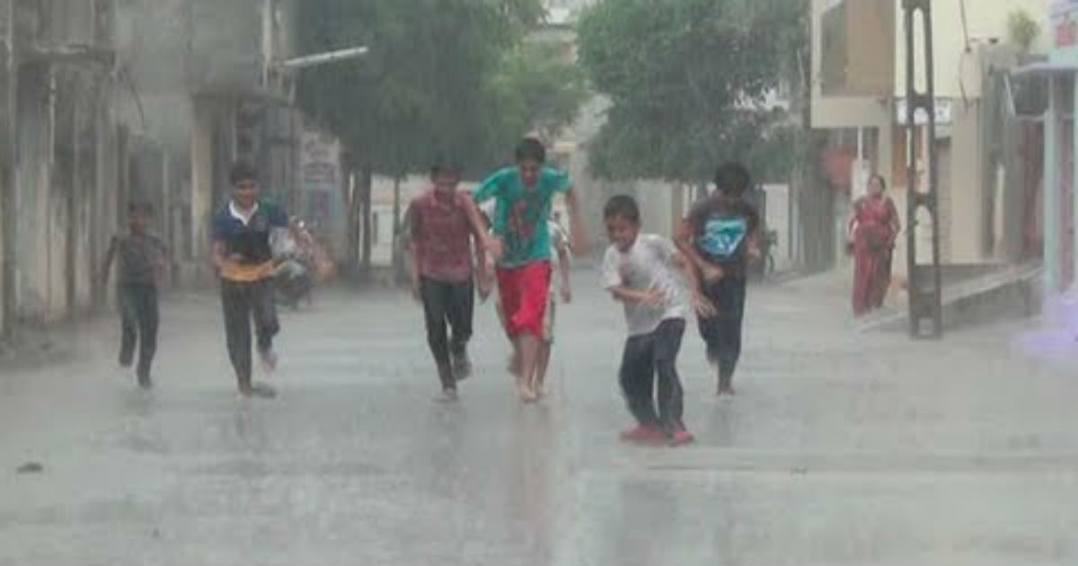 Gujarat Monsoon Heavy rains in Naliya, Rajkot, Bhuj; flooding persists