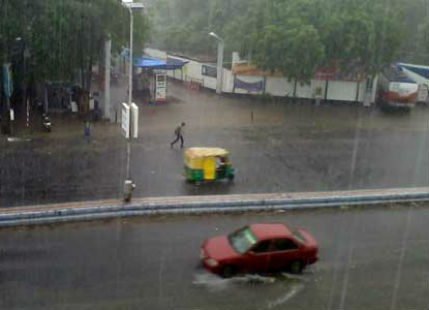 Heavy rains lash Surat, Bhavnagar, Vadodara: Ahmedabad remains dry