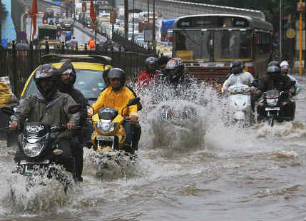 At 120 mm, Mumbai rains get more intense; 119 mm rain for Thane