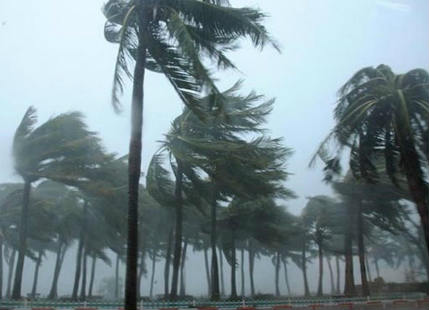 Typhoon Talim hits Japan; flights, bullet train services affected
