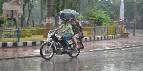 Rain in Ahmedabad, Vadodara, Amreli, Bhuj to give relief from warm weather