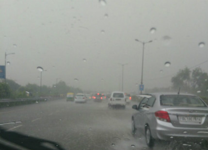 Expect dust storm, thunderstorm in Delhi today