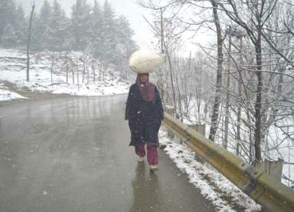 Rain in Jammu and Kashmir - DailyHunt 600