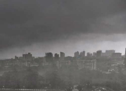 Heavy showers in Nagpur, Nanded, Wardha; Mumbai rains to remain moderate