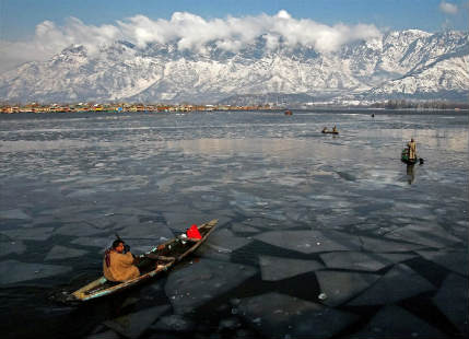 Frozen Dal Lake : Latest news and update on Frozen Dal Lake