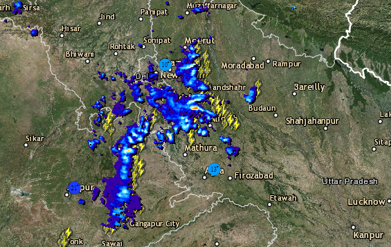 Live lightning and thunderstorm status