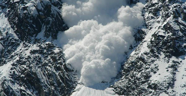 Avalanche In Himachal--OutlookIndia 600
