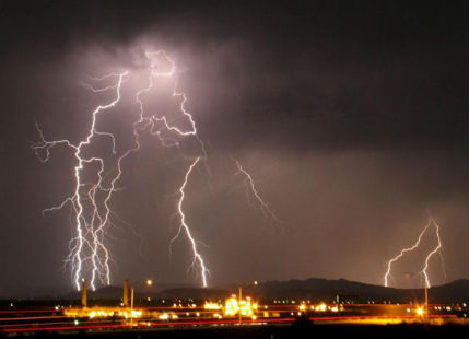 Lightning strikes in West Bengal