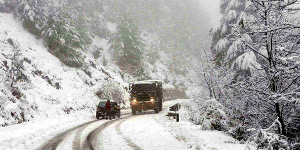 Snow in Kashmir