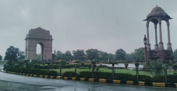 Delhi-rain-cools-down-delhi-weather -- Newsfolo 600