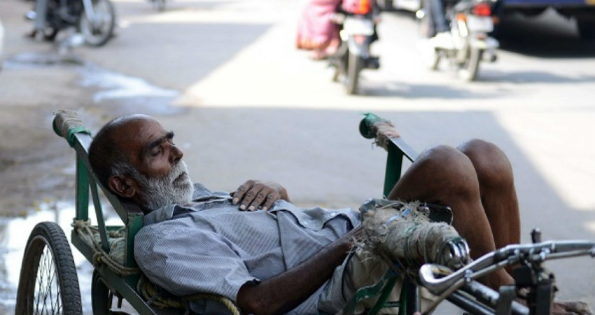 Heat wave in AP and Telangana