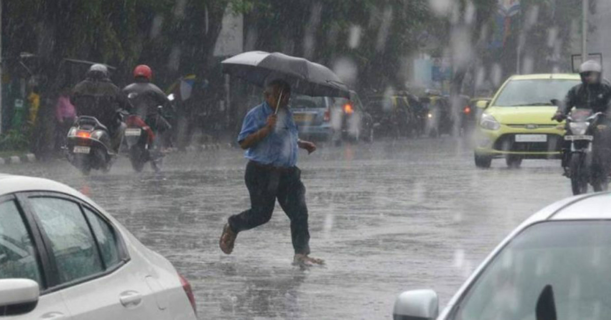 Cyclone Vayu: Rain in Mumbai
