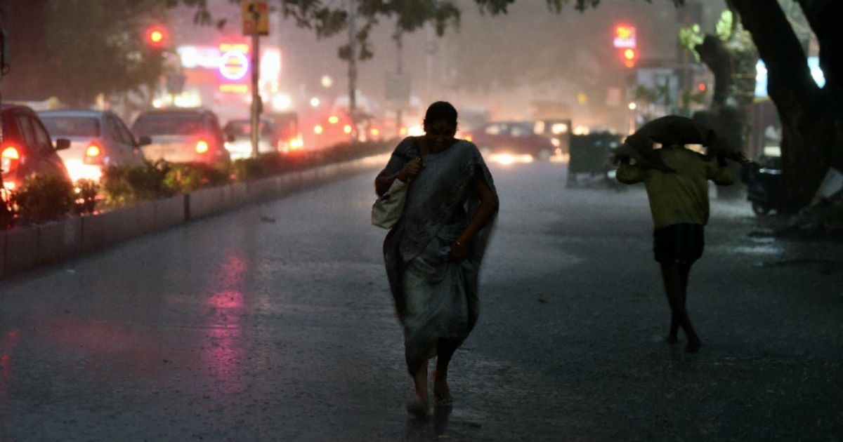 Dwarka, Porbandar, Bhuj, and Okha to see moderate rains with few