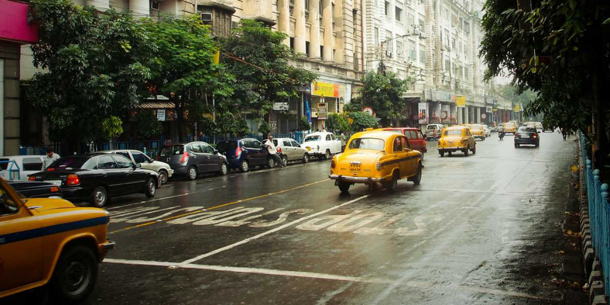 Kolkata to battle warm and sultry weather, heavy rains in Darjeeling