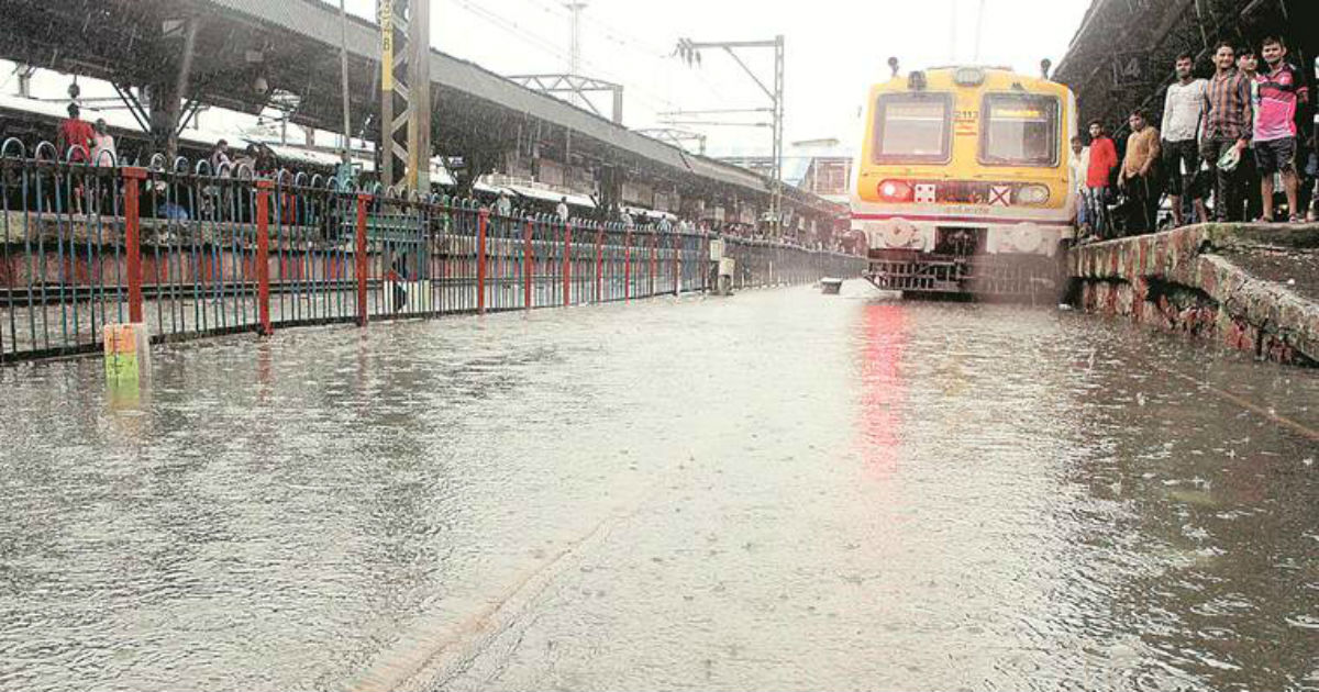 Thane-station- Mumbai Rains-The Indian Express 1200