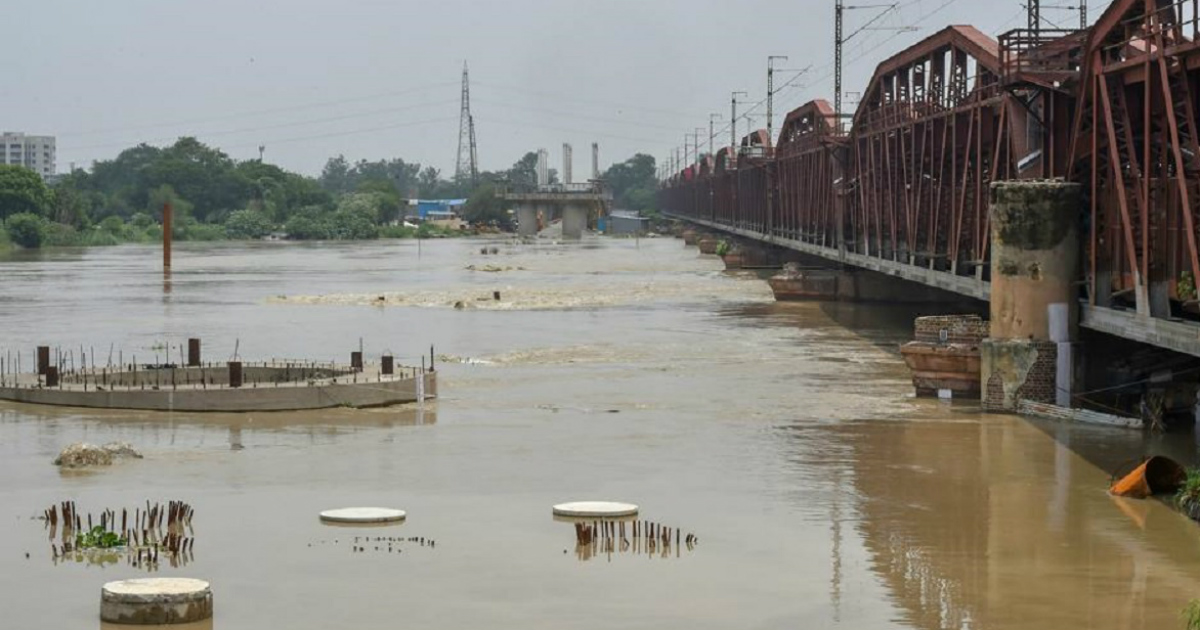 delhi flood alert