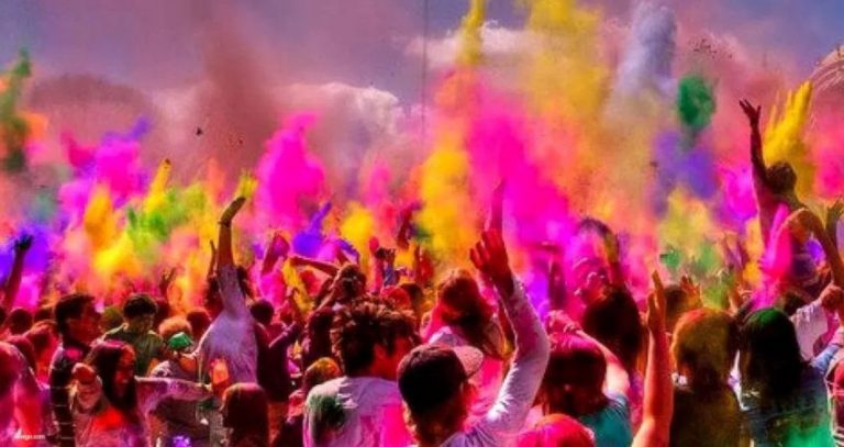 Happy Holi 2020 How Is Holi Celebrated In Different States Of India