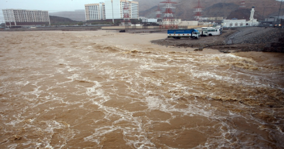 Cyclone Shaheen kills 9, system weakens now - Vimarsana News