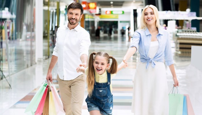Buying fashion with kids in Dubai